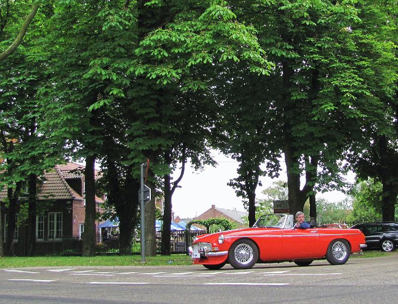 MG & Oldies Happening (24).JPG
